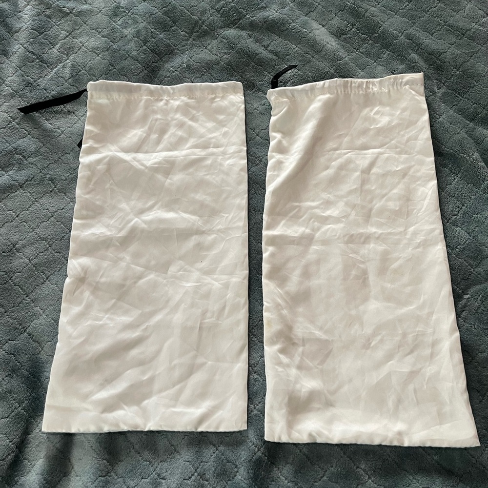 Gucci White Satin Shoe Dust Bags Set of 2 Made in Italy Drawstring Pouches